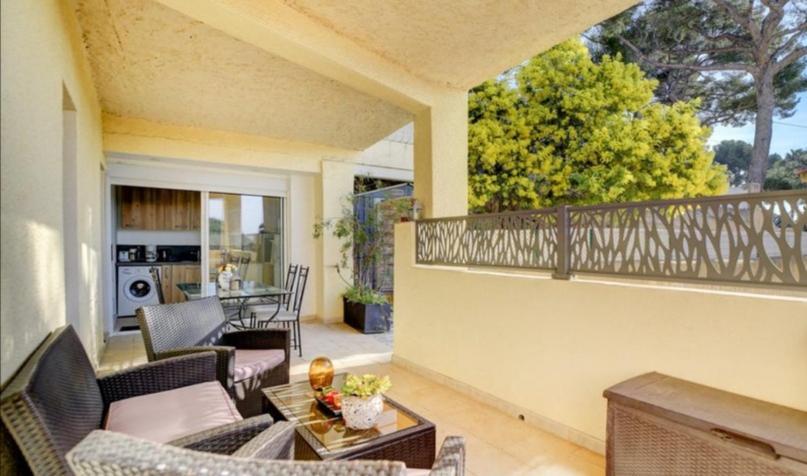 Villa Superbe Vue Mer Sur La Baie De Bandol , 200 M Des Plages Sanary-sur-Mer Exterior foto